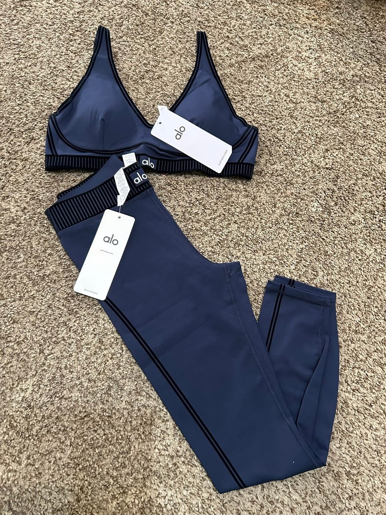 ALO YOGA SET