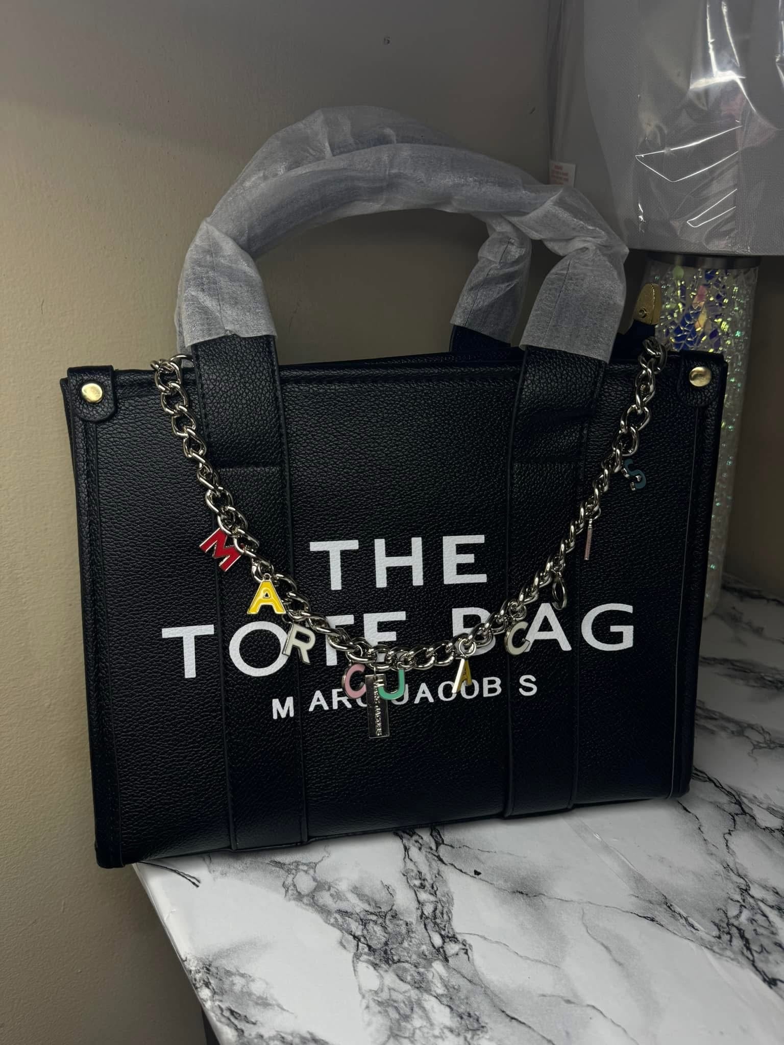 THE TOTE BAG